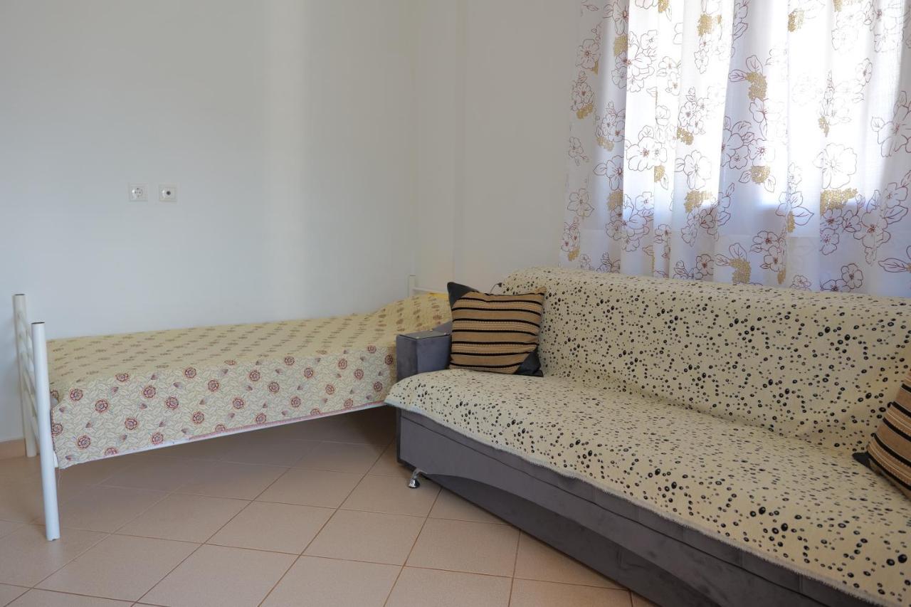 Pellumb Apartments Ксамил Екстериор снимка